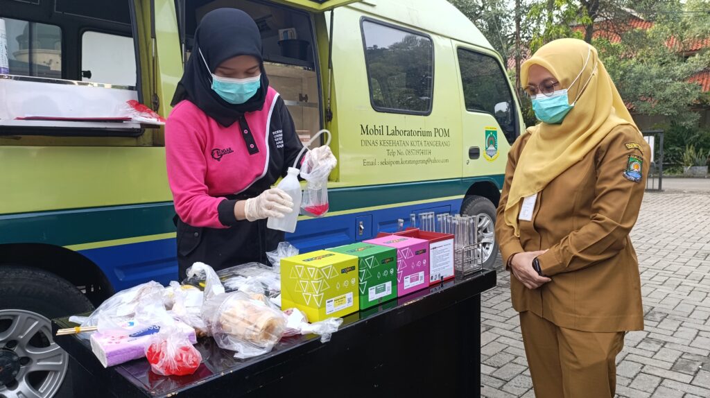 Dinkes Kota Tangerang Cek Keamanan Makanan Takjil 1